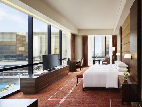 Hyatt Regency Manila, City of Dreams