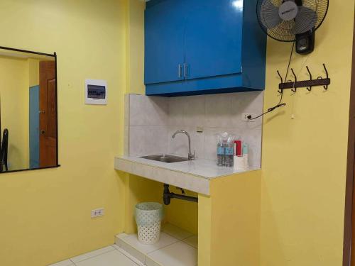 Yellow Pad by OYO Rooms