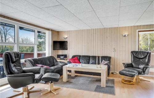 Holiday Home Fyrrevænget Blåvand X