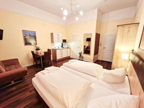 Hofgarten Apartments