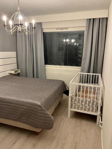 4 km to the Jyväskylä city center afoot, cute apartment with free parking