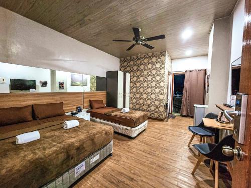 Urban Hotel