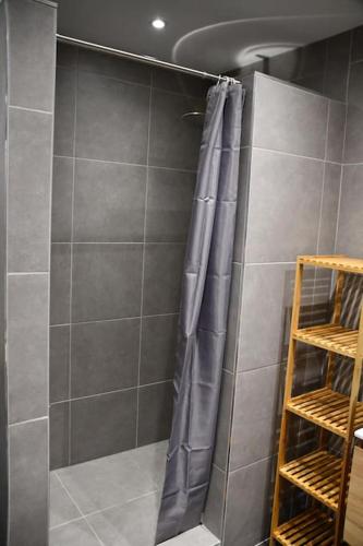 Logement in wood (400 mètres de Pairi Daiza)