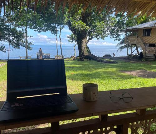 Borbon's Treehouse By the Sea