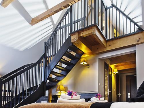 Holland Haus Residence