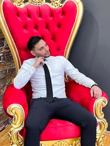 Queens Leriotis Hotel