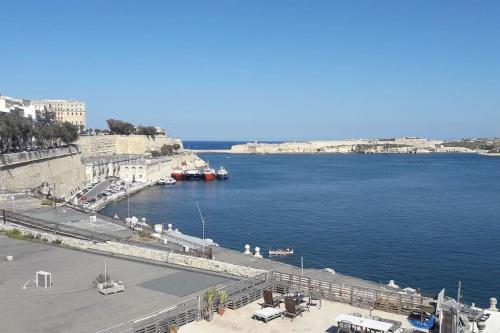 Valletta Apartment with Harbour Veiw