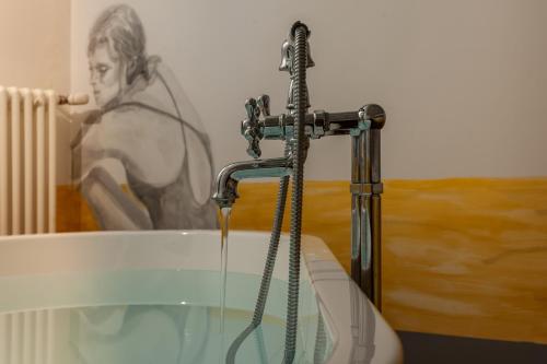 Tag Guest House