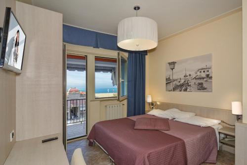 Bella Riviera