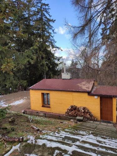 SCHRONISKO GOŚCINIEC RÓWNICA