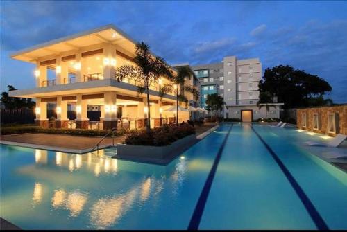 8 Spatial - ForeverMC Condotel 2BR 5615