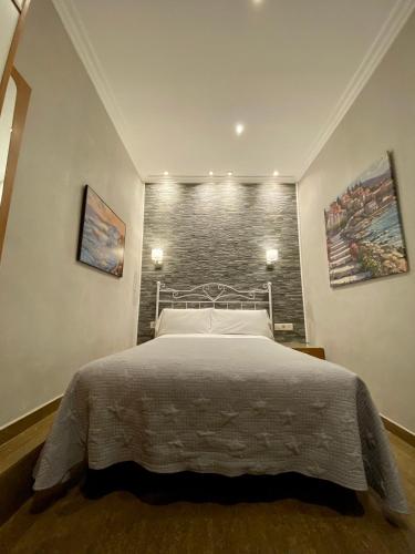 Hostal Orleans Barcelona