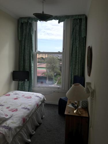 Dorstan Guest House