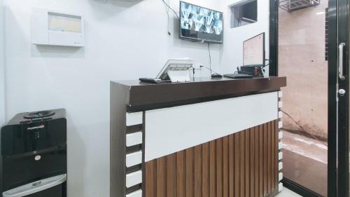 RedDoorz @ El Grande Inn Santa Cruz Manila