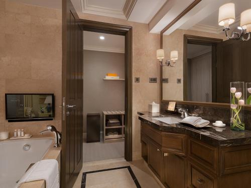 Discovery Primea Manila