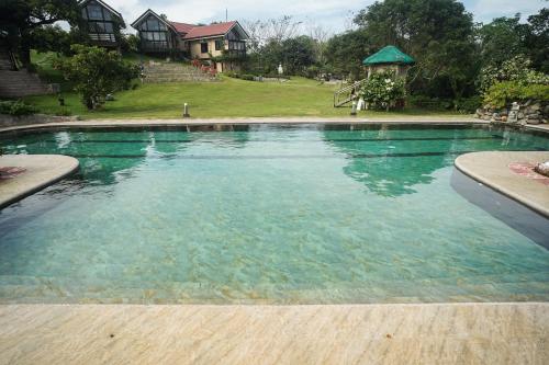 Cherimoya Farm Staycation