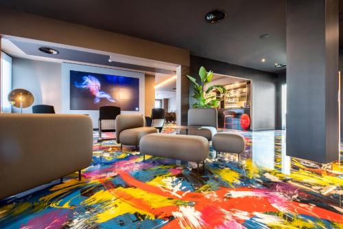 Muraless Art Hotel