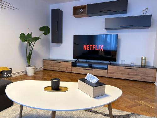 ESI Apartments #Central with Garage