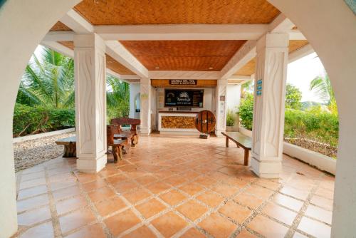 Marina Del Sol Resort & Yacht Club