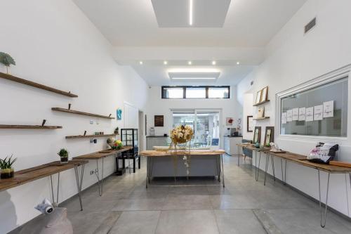 Littlesquare Arona