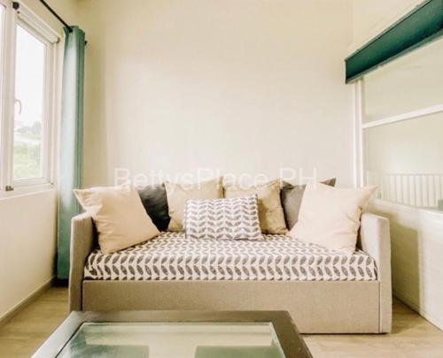 4 Bedroom Beachfront House with Private Pool in Batangas