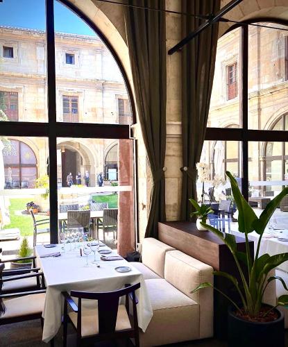 Hotel Real Colegiata San Isidoro