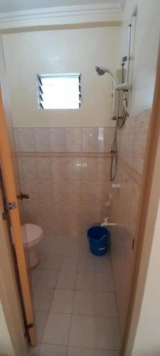 CORALYN'S PLACE Family of 5