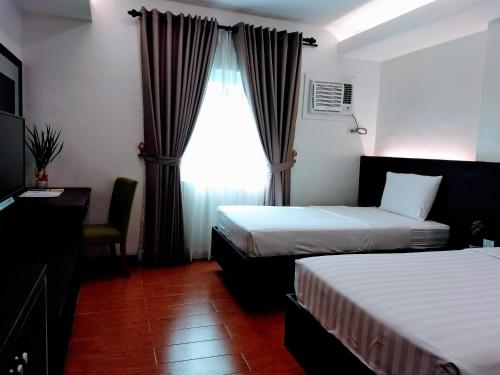 Top Star Hotel Oton