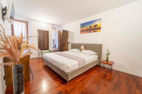 Aurelia Luxury - Piazza delle Erbe