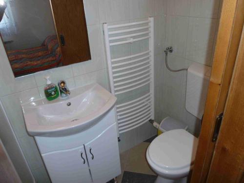 Plitvice House Pox