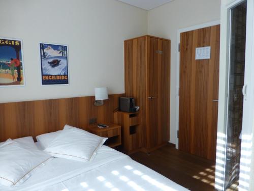 Hotel Ambassador