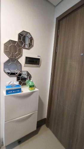 Cozy 1Br with Netflix & Balcony Pool View Condo