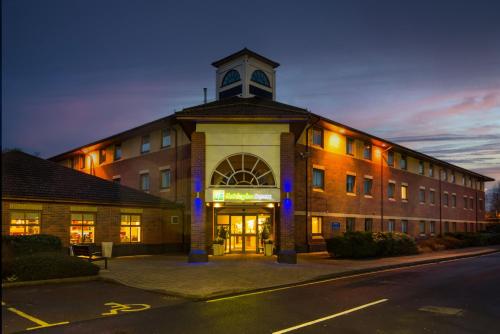 Holiday Inn Express Warwick - Stratford-upon-Avon
