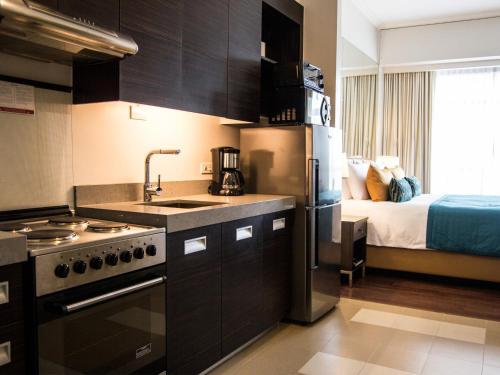 Aruga by Rockwell Hotel