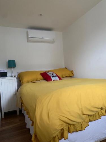 Lindas LODGE Free PARKING air con plus provisions included