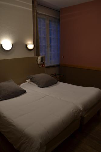 Hotel De La Porte Saint Pierre