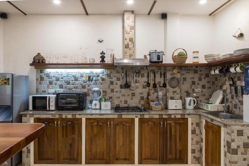 Alona Apartments