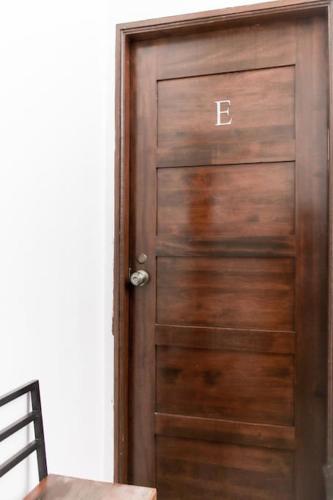 Gorgeous Studio Suite w/ King size bed