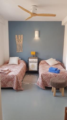 Apartamentos Hawaii - Parking y 50 mt del Arenal