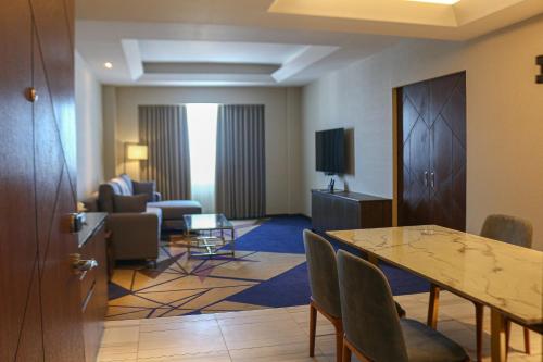 Luxent Hotel