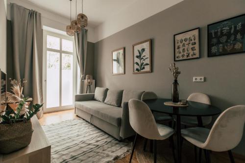 Luga Homes – Stadthaus