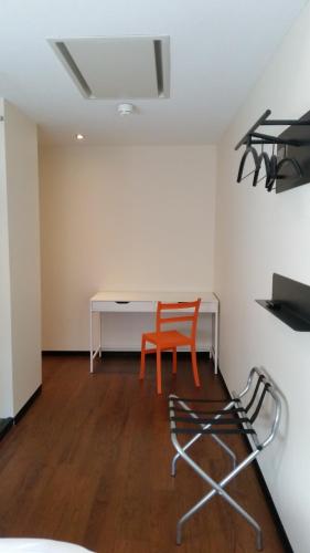EasyHotel Den Haag City Centre
