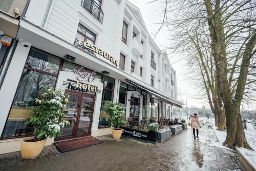 L'Art Hotel