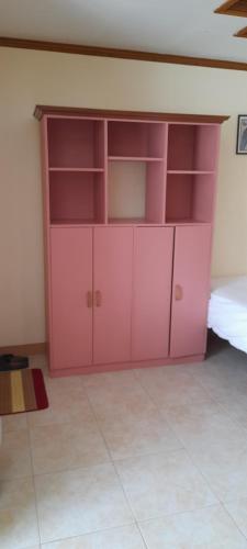 CORALYN'S PLACE Family of 4