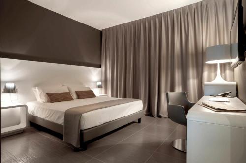 8Piuhotel