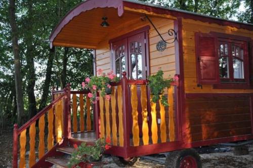 Gite Hôtel chambre d' hôtes et roulottes et du Ternois