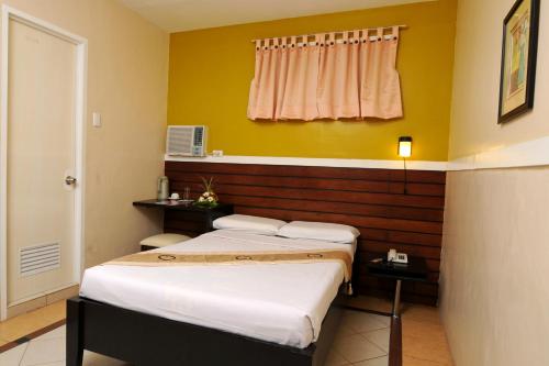 Sampaguita Suites JRG