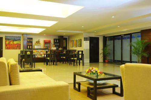 Sampaguita Suites JRG