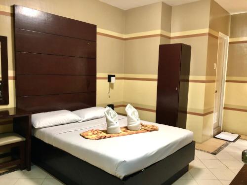 Sampaguita Suites JRG