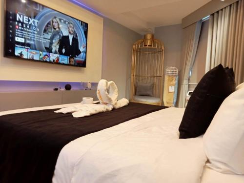 Elegant Studio with videoke at Azure North Pampanga